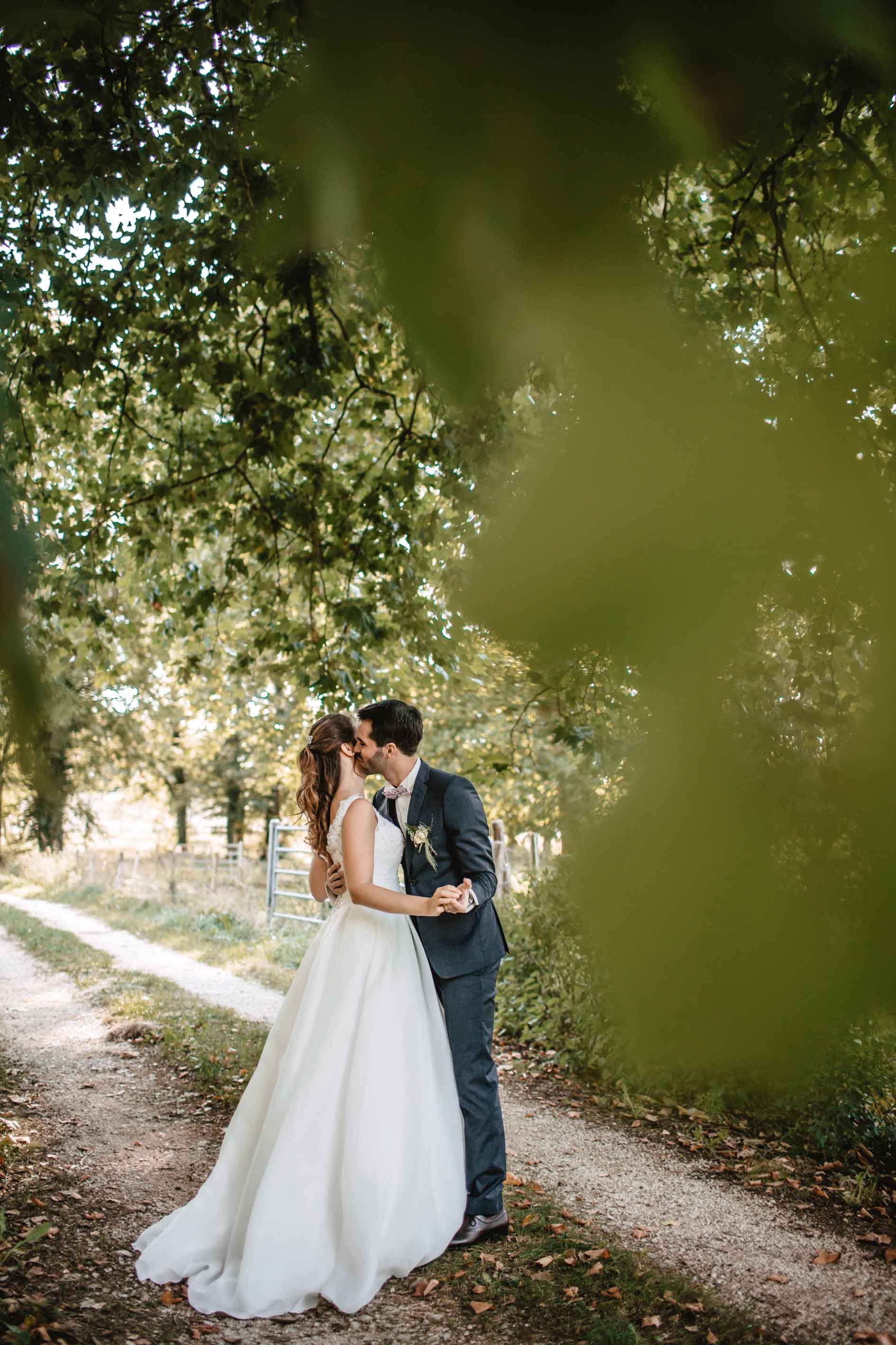 Couple-de-mariés-forêt